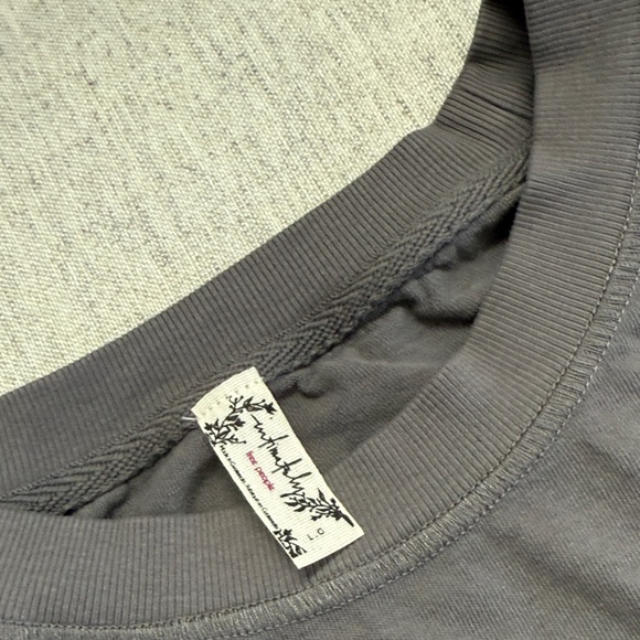 Free People Gray Long Sleeve Tee - Picture 4 of 5